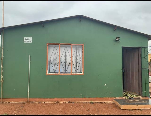 2 BEDROOM HOUSE FOR SALE IN TSHEPONG